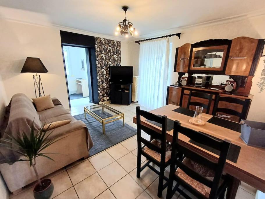 Maison De Village Avec Jardin Torpes  Esterno foto